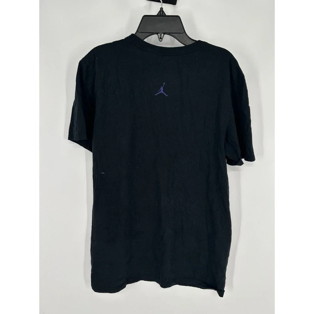 Michael Jordan Looney Toons That's All Folks Graphic Tee Short‎ Sleeve Small